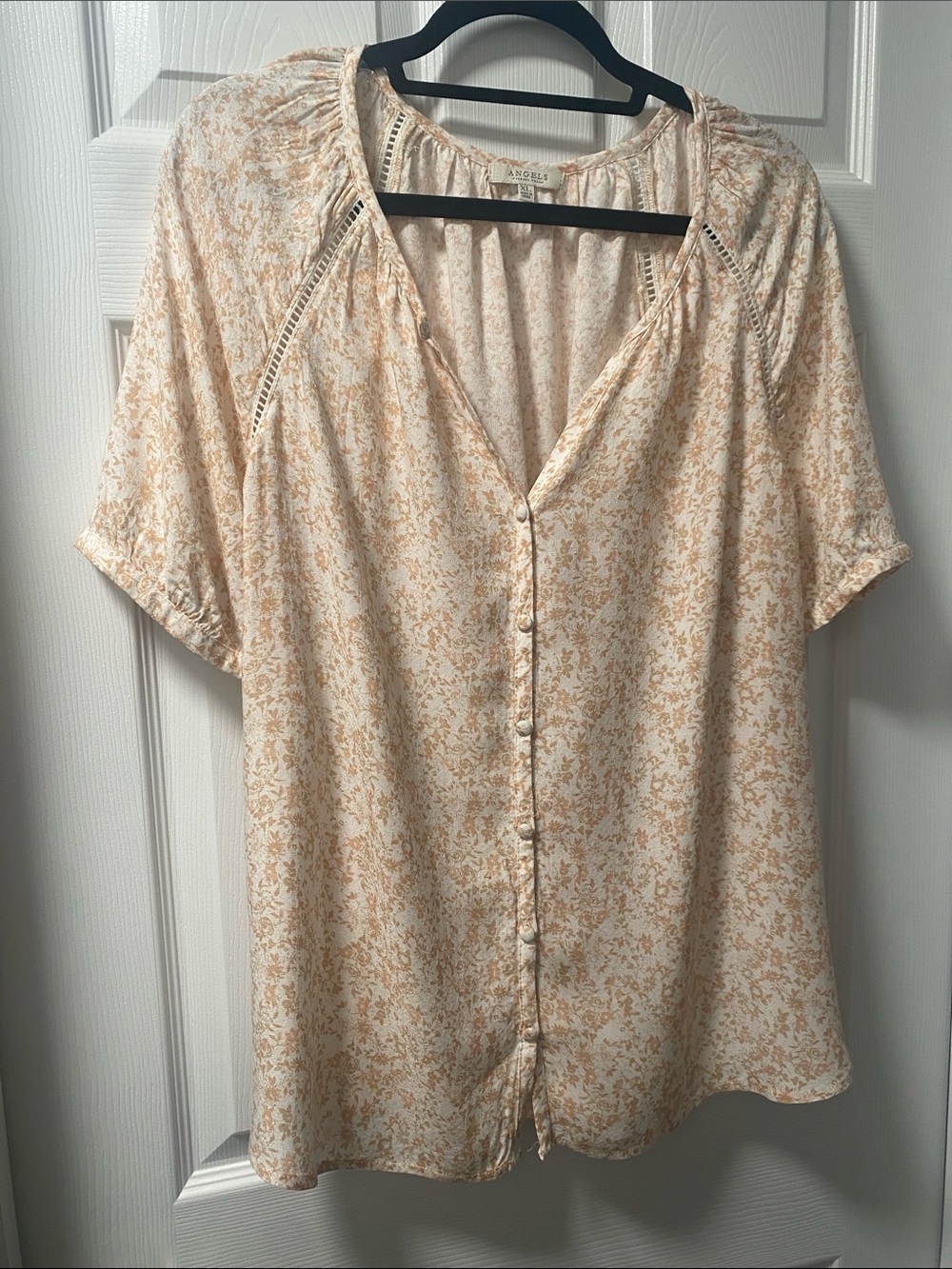 ANGELS-Forever Young Cream Pink & Tan Floral Button-Front Women's Top Sz Large - Picture 4 of 14